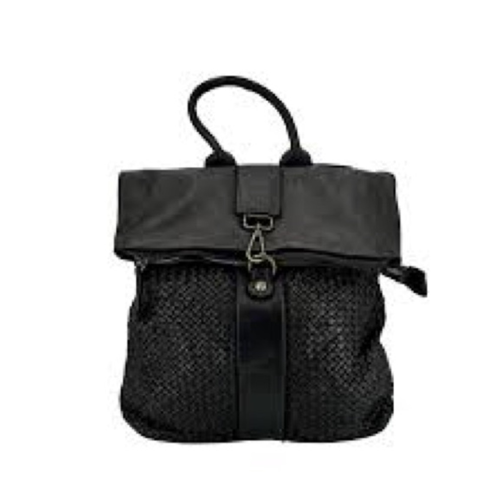NWOT Sundance☀️Sophisticated Black Leather Backpack with Textured Finish
